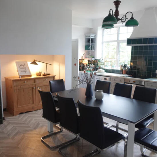 Fully equipped dining kitchen